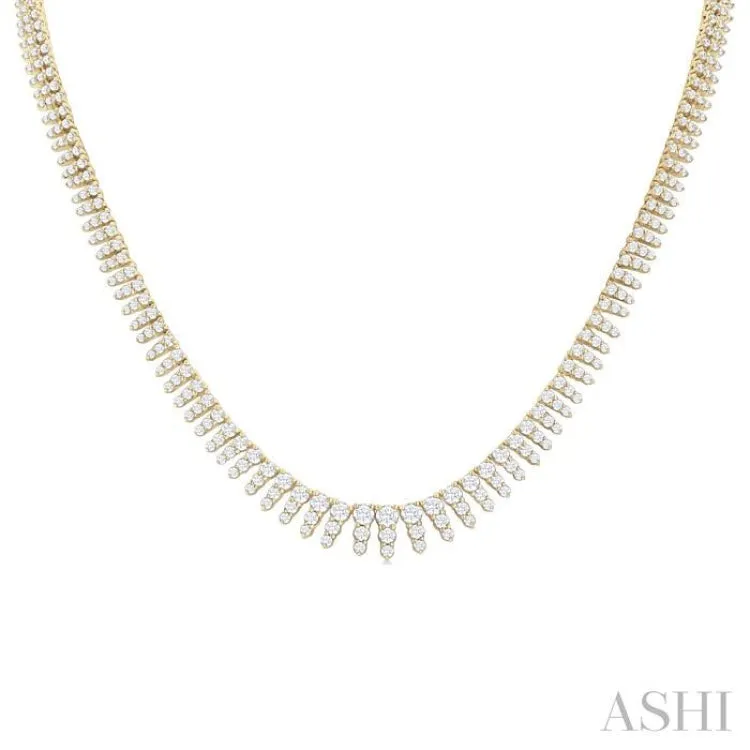 5 Ctw Graduated Round Cut Diamond Riviera Necklace in 14K Yellow Gold