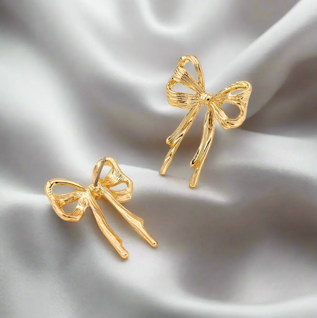 CUTE BOW Earrings by Vivian-Lu