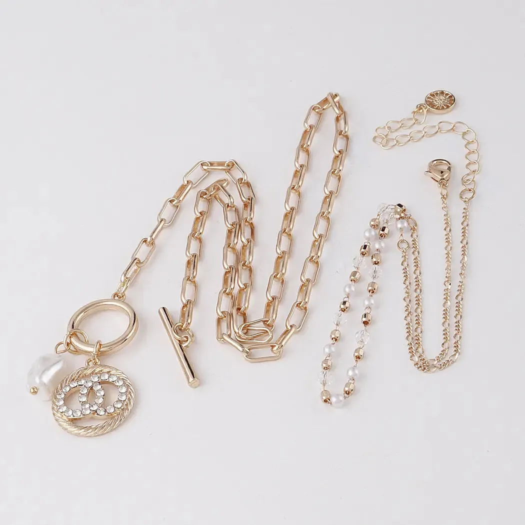 Gold Chainlink Toggle Necklace