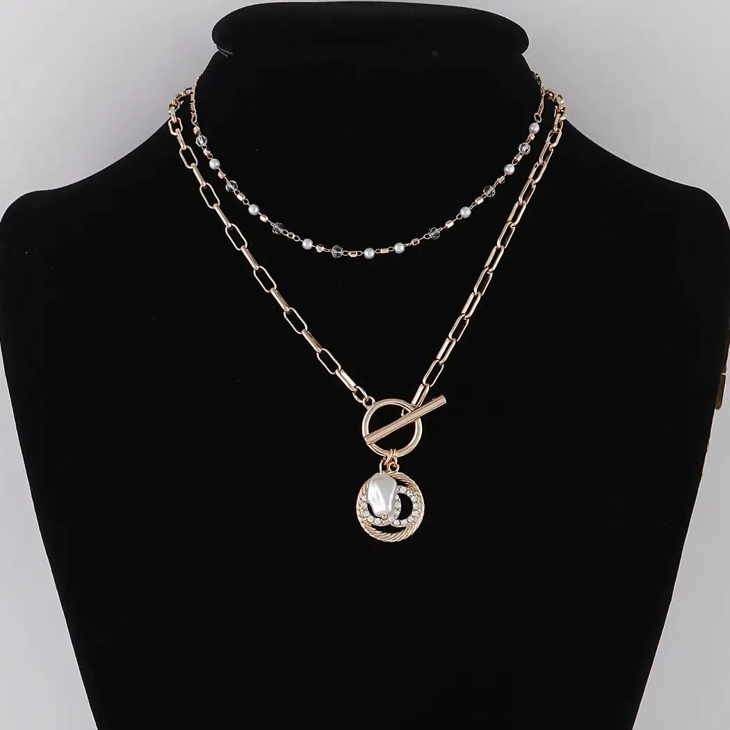 Gold Chainlink Toggle Necklace