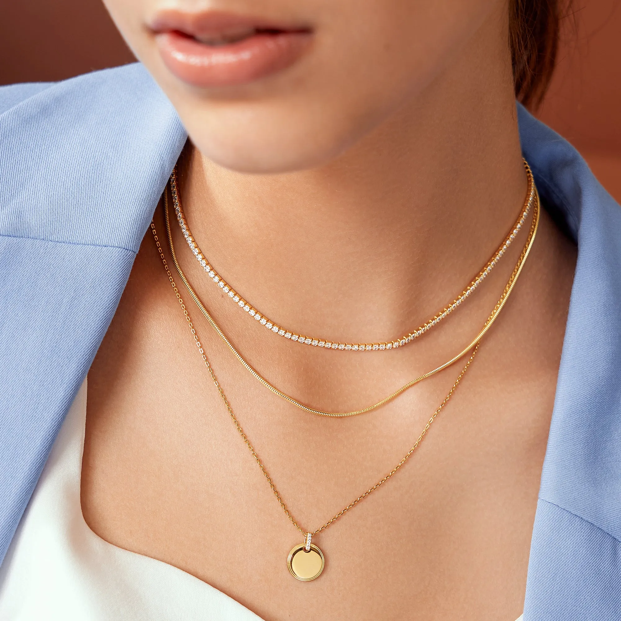 Gold Disc Pendant Necklace