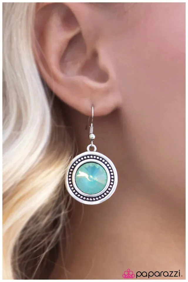 Paparazzi Earring ~ Through The Periscope - Green