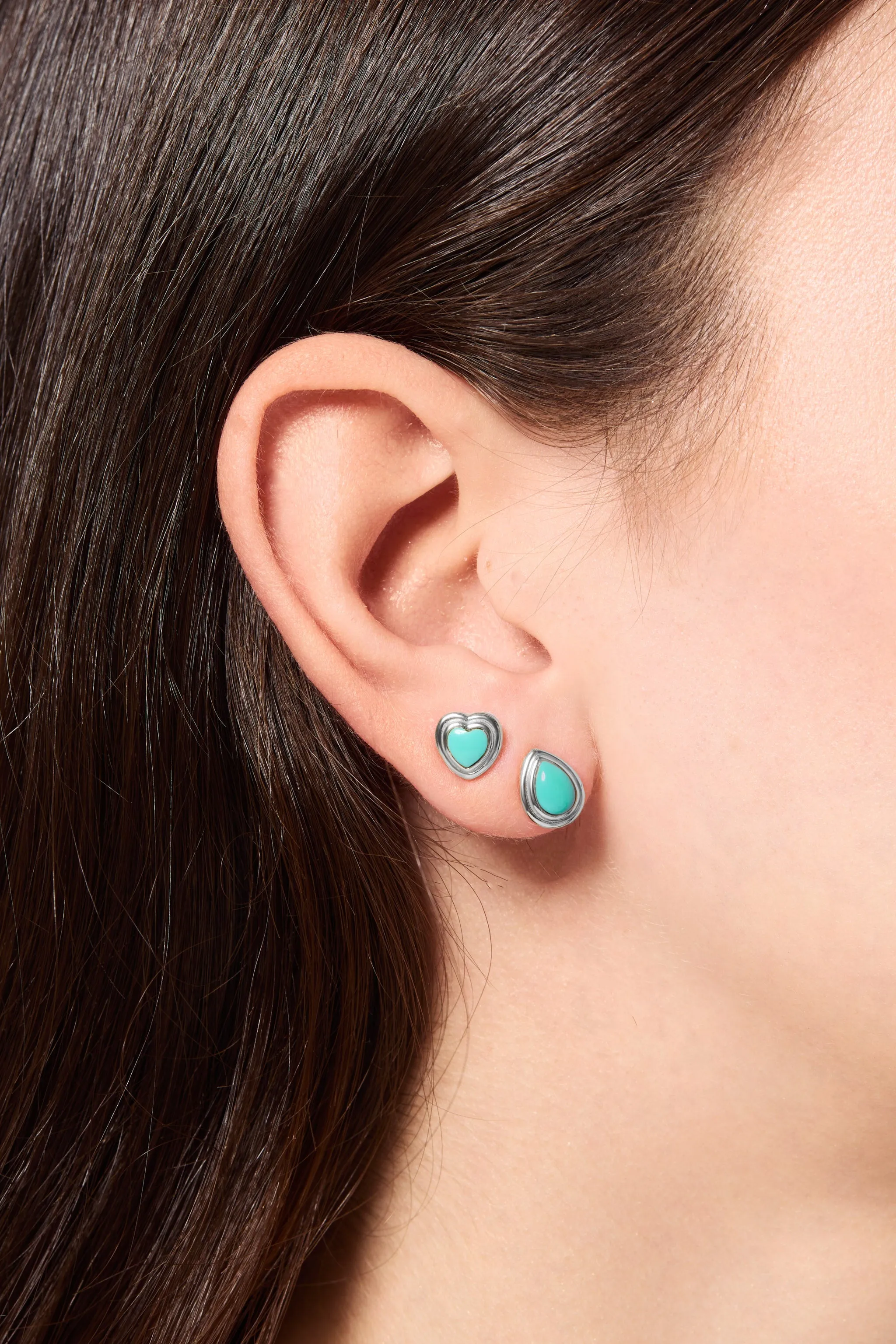 Ridge Heart Turquoise Silver Stud Earring