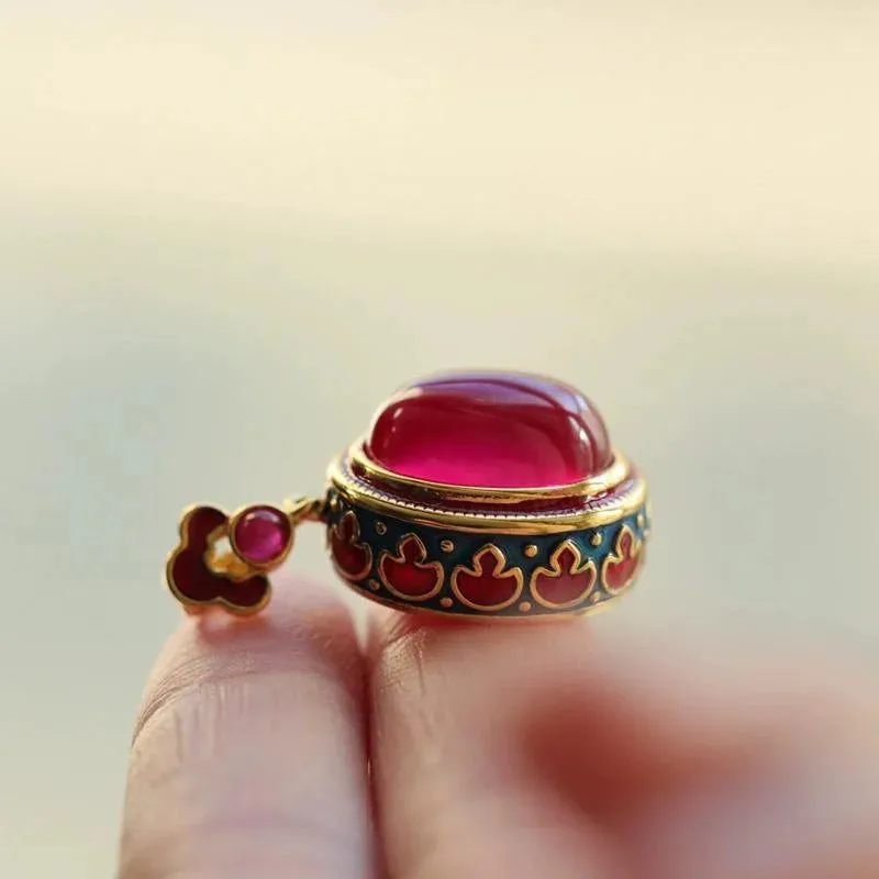 VAIGE Elegant Gold Carnelian Flower Enamel Rings in Vibrant Red and Gold