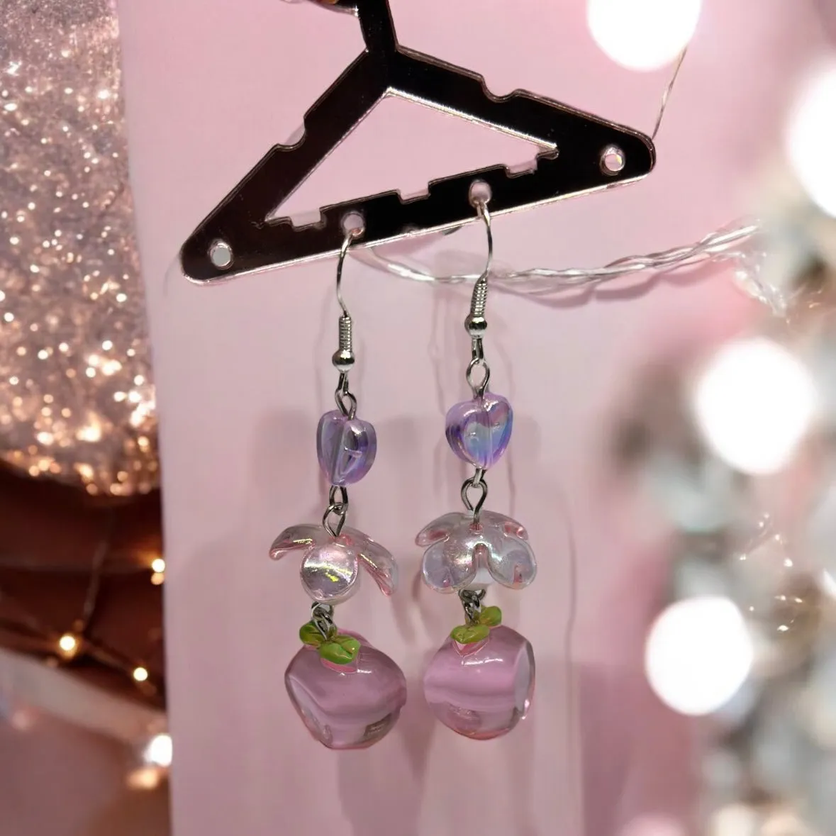 Y2K - Peach dangle earrings